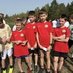 W drużynowych biegach przełajowych do finałów wojewódzkich awansował o 10 osób 01.jpg