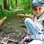 Zajęcia terenowe klasy 1b Leśni tropiciele 08.jpg
