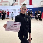 Reprezentatka XXX Ogólnopolskiej Olimpiadzie Młodzieży w sportach halowych – gimnastyka artystyczna 02.jpg
