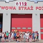 Wyjście klasy 1b do sali edukacyjnej Ognik 02.jpg
