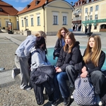 Klasa 7b spędziła lekcje historii w centrum Białegostoku 04.jpg