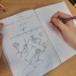 Kl. 4_ 5 i 6 odprawiały Drogę Krzyżową i malowały stacje 07.jpg