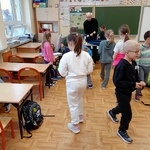 W klasie 1a gościliśmy Pana Grzegorza z Inspekcji Sanitarnej 05.jpg