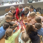 Profilaktyka z uśmiechem – wyjątkowe zajęcia w klasie 1c 08.jpg