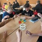 Tęcza w probówce – kolorowa chemia w klasach siódmych 09.jpg