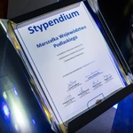 Stypendium Marszałka dla Patrycji z 7a 05.jpg