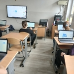 Lekcje modelowania 3D z żonkilem w tle 01.jpg