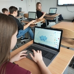 Lekcje modelowania 3D z żonkilem w tle 03.jpg