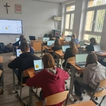 Lekcje modelowania 3D z żonkilem w tle 11.jpg