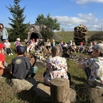 Podróż do epoki prehistorycznej – klasy 1A i 1C w Mamuciej Dolinie 02.jpg