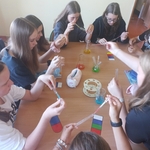 Chemia w kolorach – eksperyment z wieżą gęstości 03.jpg