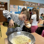 Kulinarna środa w klasie 3b 04.jpg