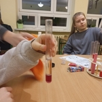 Flaga w probówce – chemiczne świętowanie na kółku chemicznym - 04.jpg