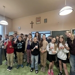 Pachnąca lekcja relaksu w klasie 5a – sól ziołowa własnej produkcji - 02.jpg