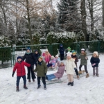 Pierwszy śnieg – radość i zabawa klasy 1a - 03.jpg