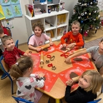 Świąteczne pierniczki w grupie 0a - 06.jpg