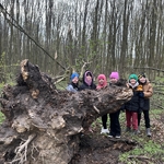 klasa 2c wzięła udział w wyjątkowych warsztatach terenowych Leśne bandy - 03.jpg