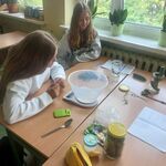 Chemia w praktyce_ czyli jak uczniowie przygotowywali roztwory o określonym stężeniu -01.jpg