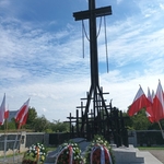 Lekcja żywej historii pod Pomnikiem Nieznanego Sybiraka - 03.jpg