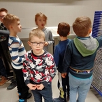 Uczniowie w muzeum Pamięci Sybiru  03.jpg