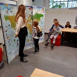 Uczniowie w muzeum Pamięci Sybiru  07.jpg