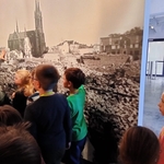 Uczniowie w muzeum Pamięci Sybiru  10.jpg