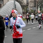 Uczniowie w akcji Biegnę dla Niepodległej 09.jpg