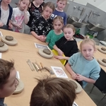 Klasa Ic odwiedziła Galerię Sleńdzińskich 02.jpg